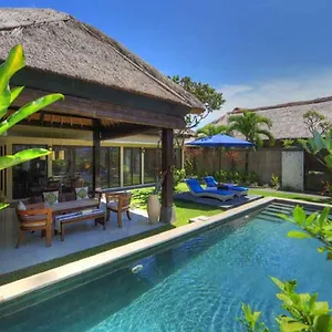 Bali Rich Villa Seminyak